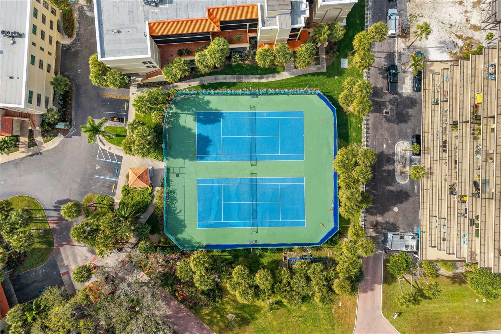 Image 38 of 66 For 7532 Bayshore Drive 203