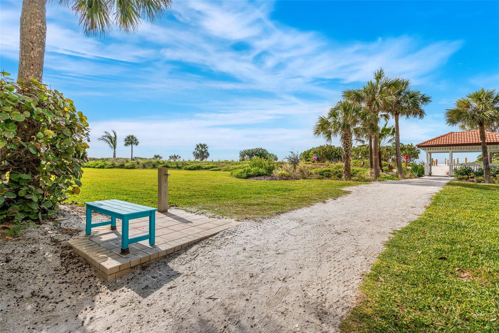 Image 44 of 66 For 7532 Bayshore Drive 203