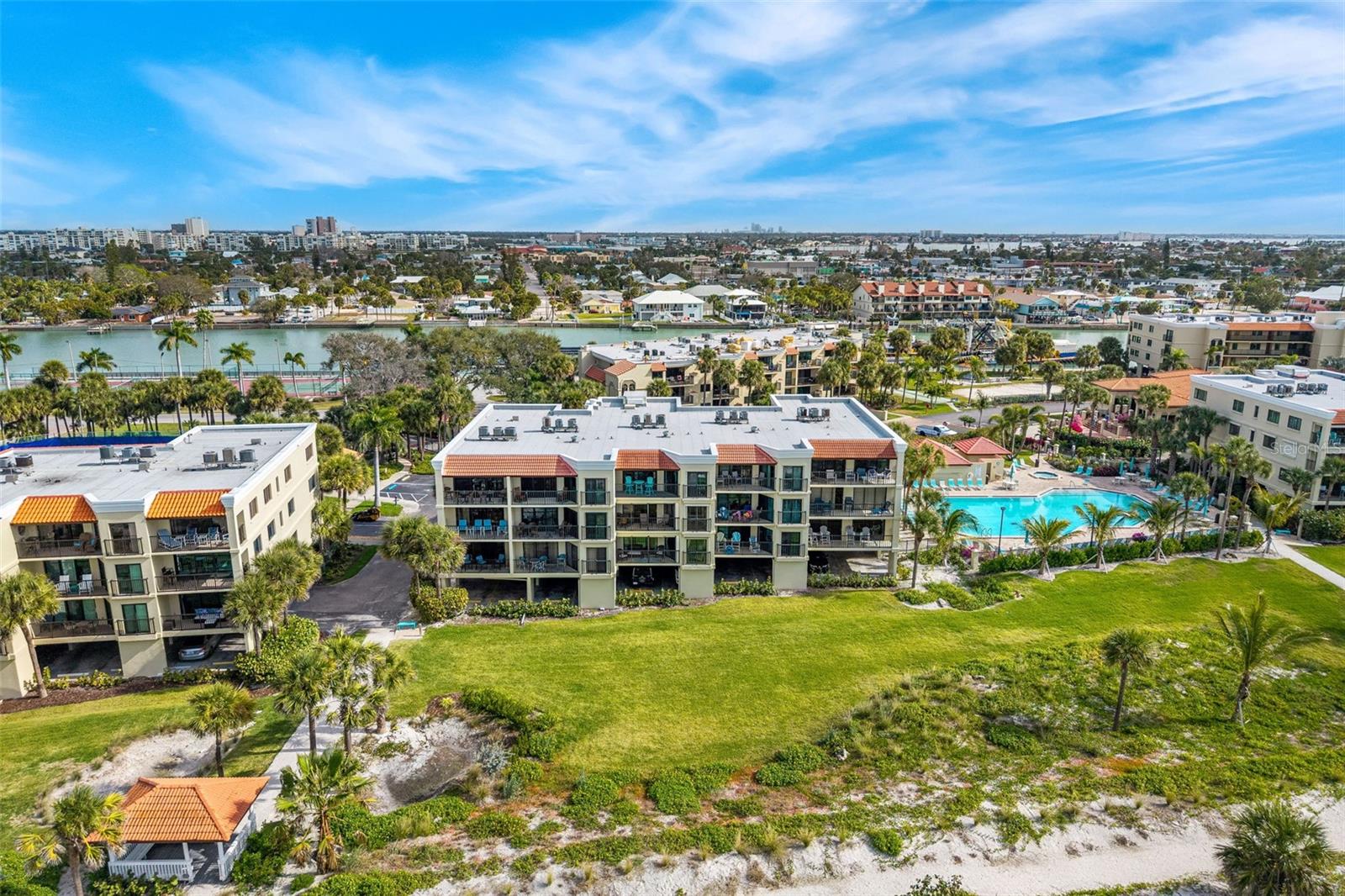 Image 46 of 66 For 7532 Bayshore Drive 203