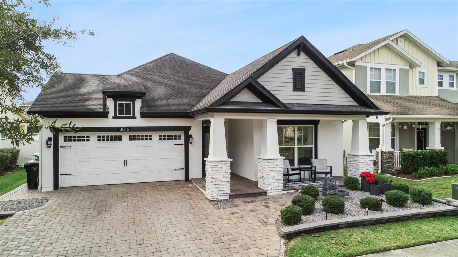 Listing photo id 11 for 8816 Andreas Avenue