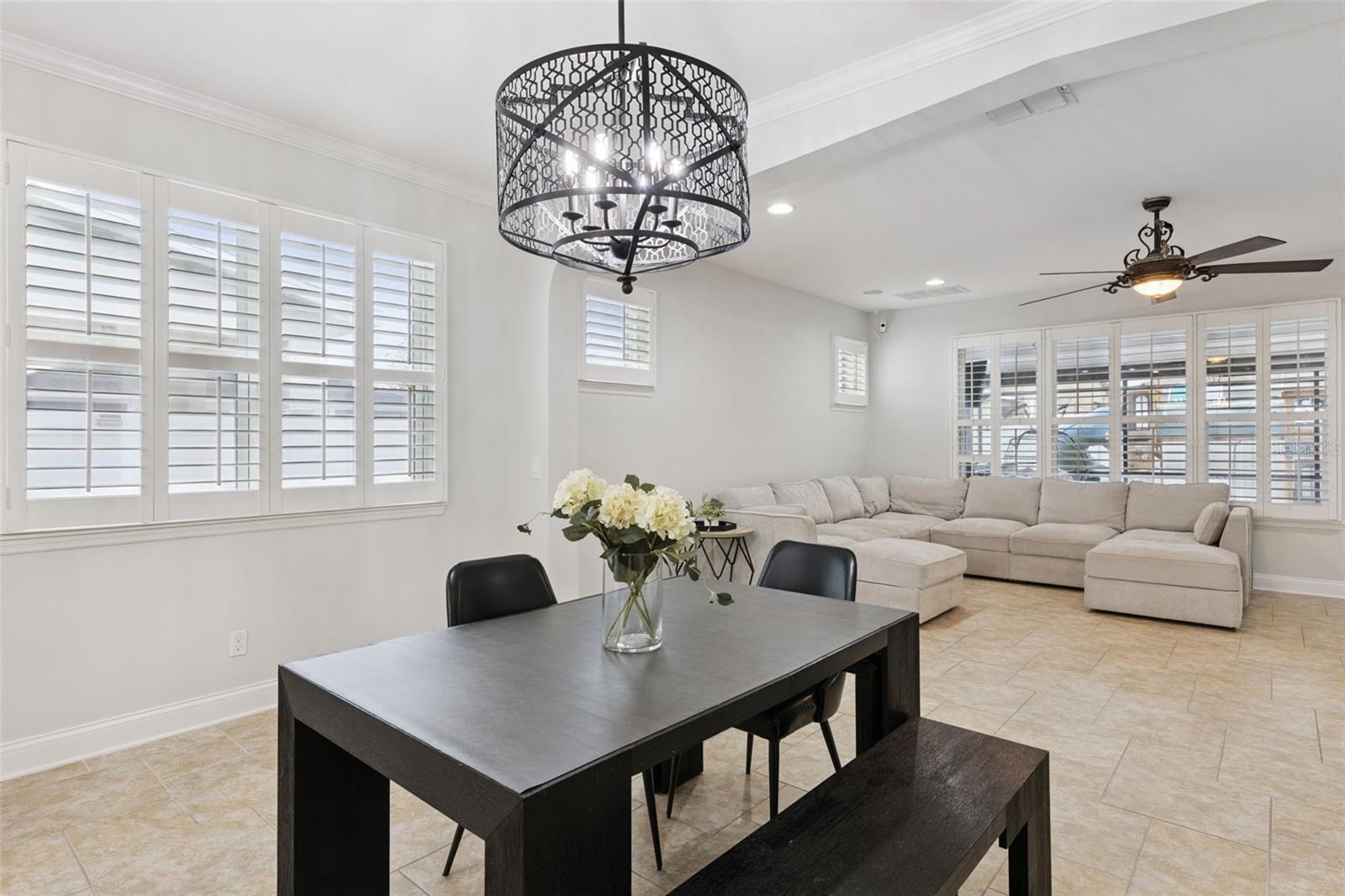 Listing photo id 20 for 8816 Andreas Avenue