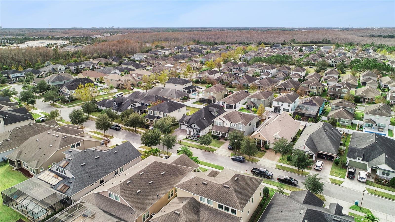 Listing photo id 41 for 8816 Andreas Avenue