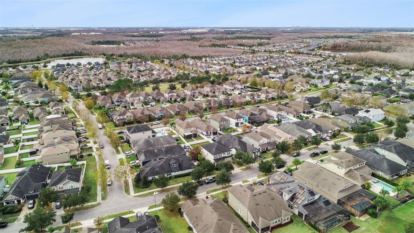 Listing photo id 48 for 8816 Andreas Avenue