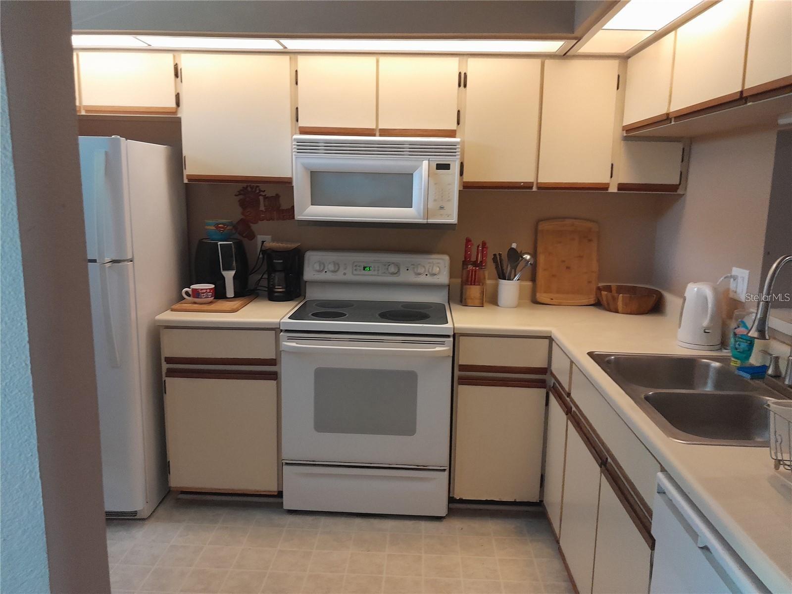 Image 13 of 22 For 25210 Northlake Drive 210