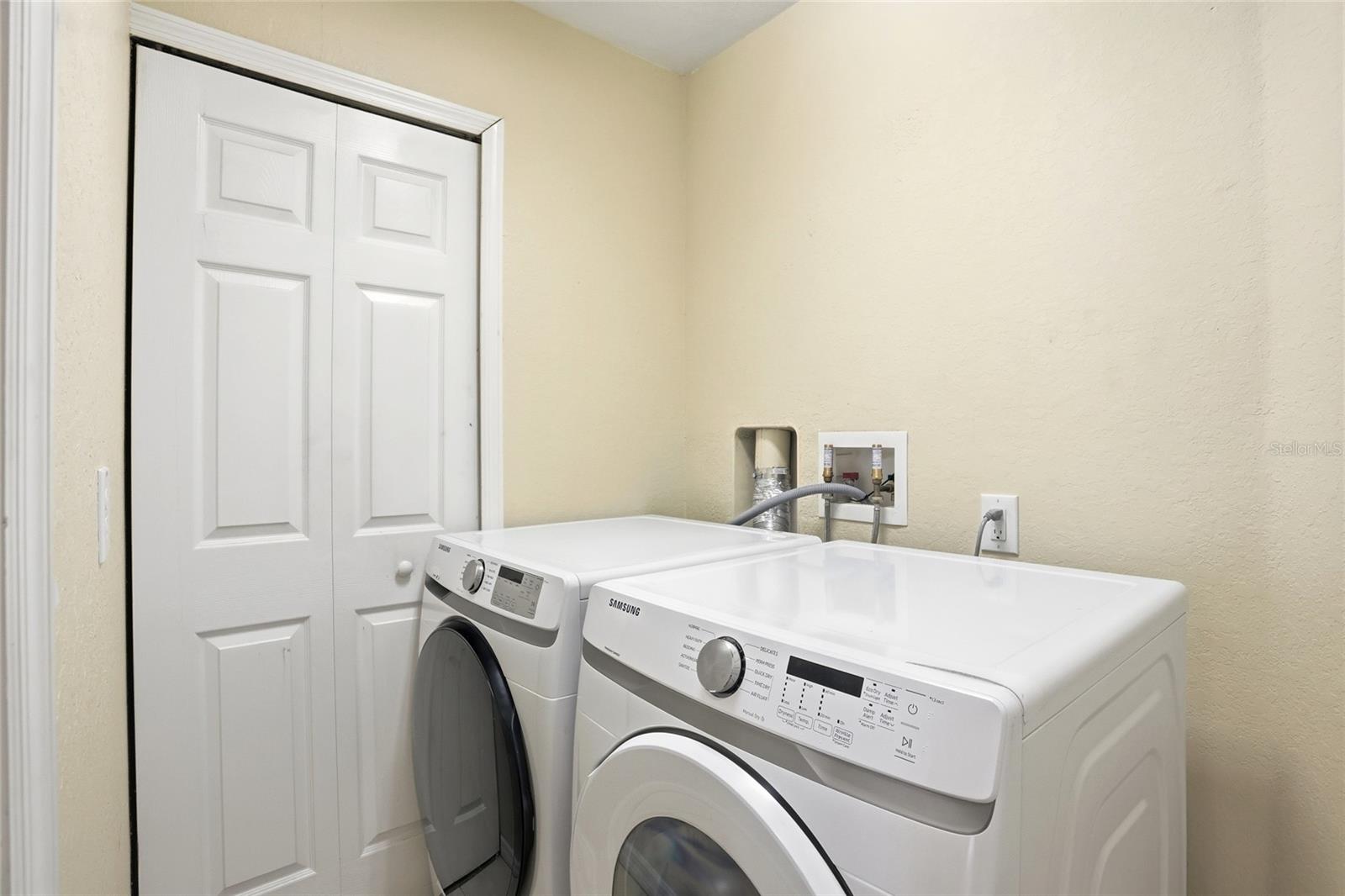 Image 8 of 47 For 234 Capri Drive