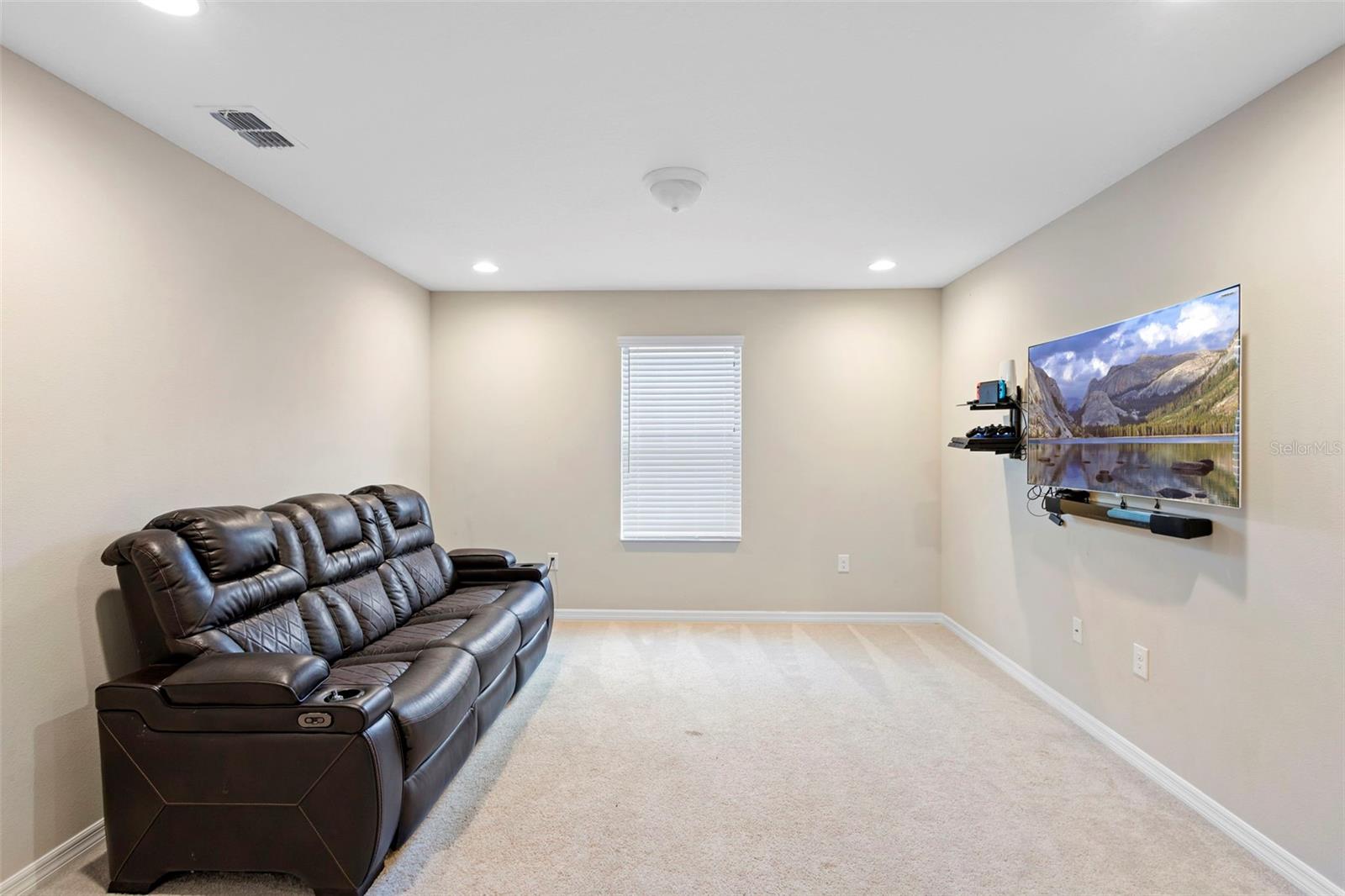 Image 18 of 51 For 3937 Ceremony Cove