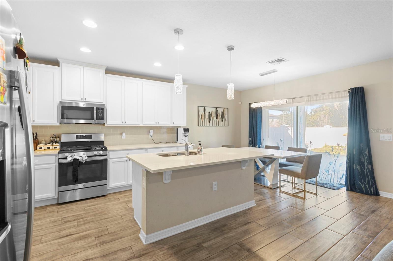 Image 4 of 51 For 3937 Ceremony Cove