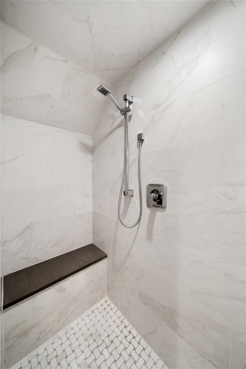 Image 18 of 36 For 1231 Norwood Place