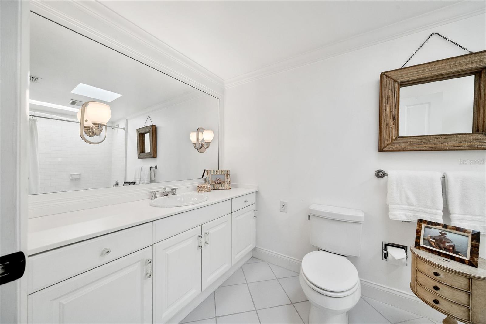 Image 23 of 36 For 1231 Norwood Place