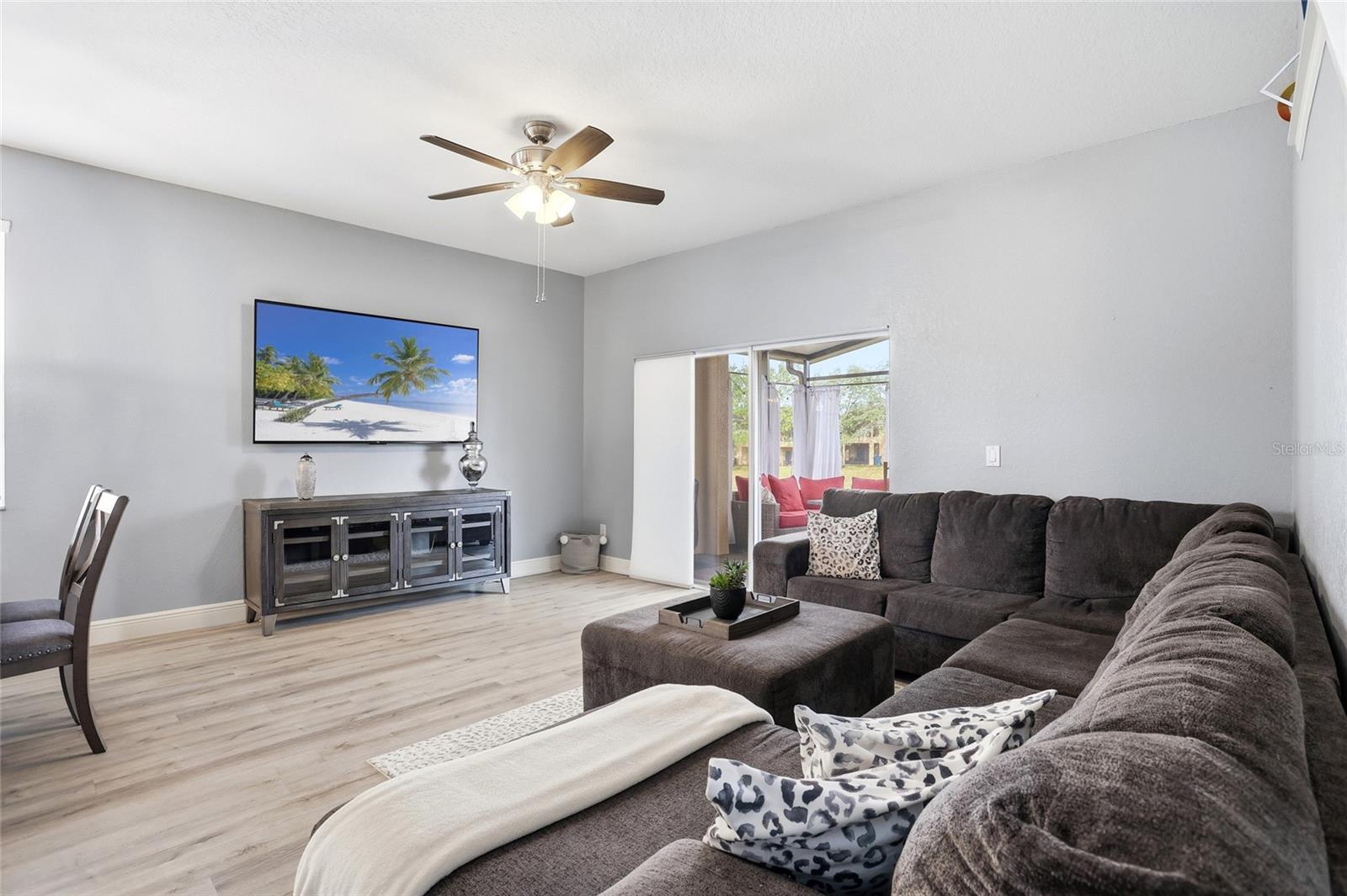 Image 15 of 49 For 4103 Calabria Avenue