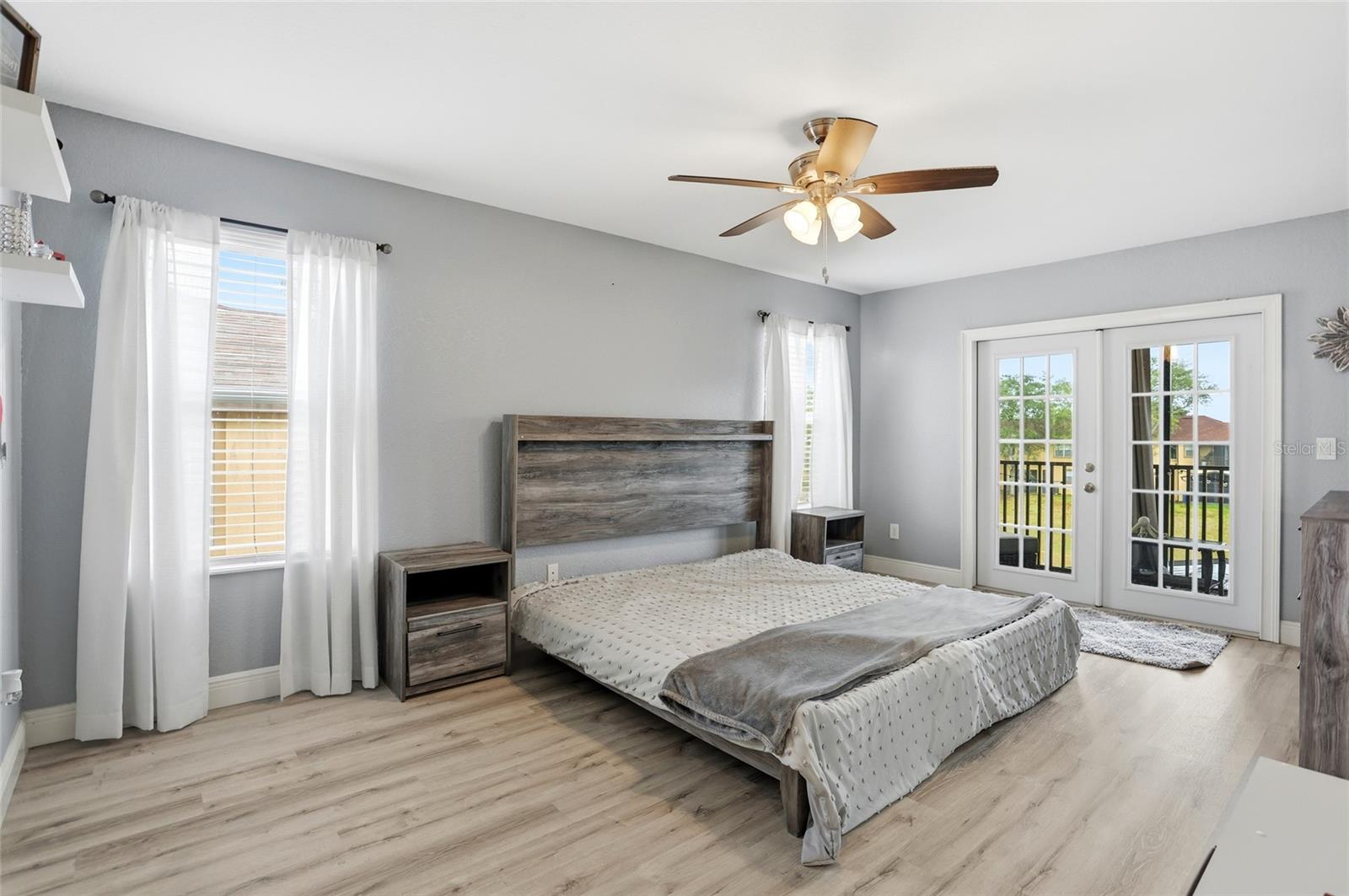 Image 22 of 49 For 4103 Calabria Avenue