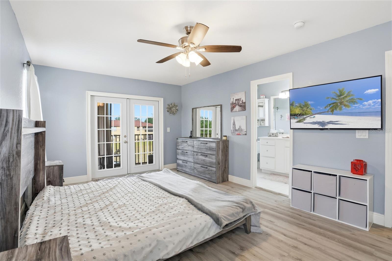 Image 23 of 49 For 4103 Calabria Avenue