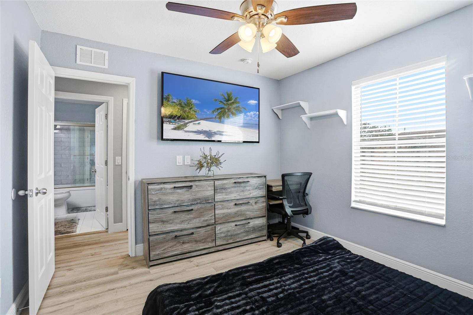 Image 30 of 49 For 4103 Calabria Avenue