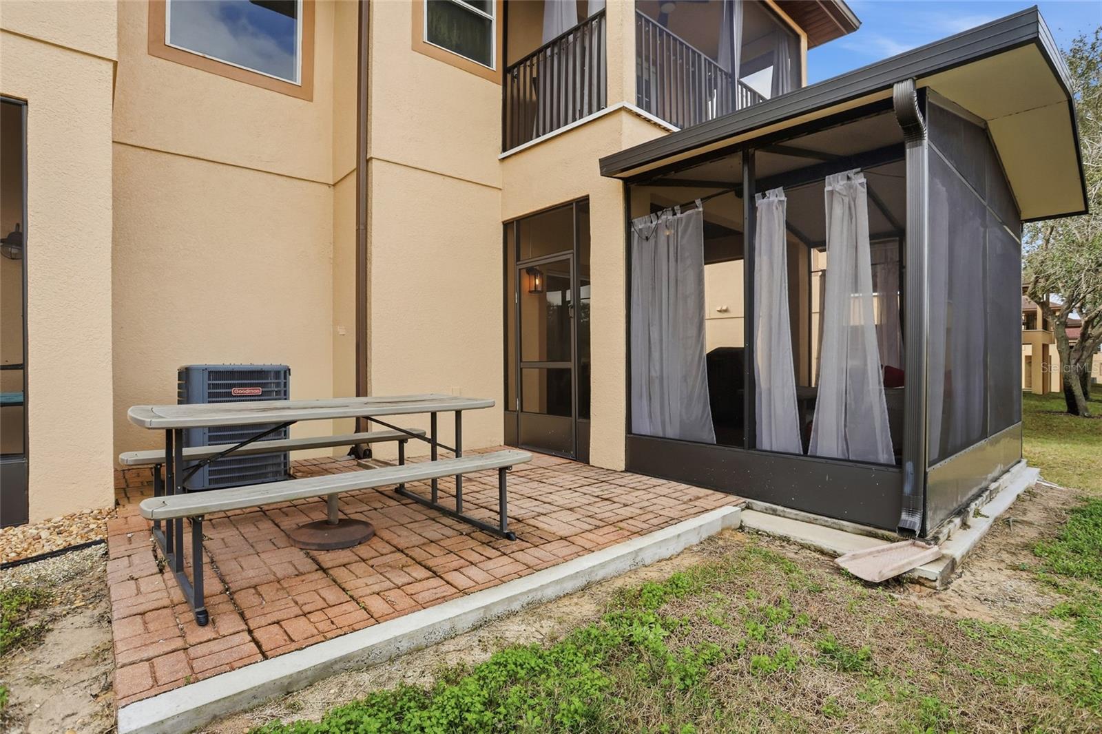 Image 36 of 49 For 4103 Calabria Avenue