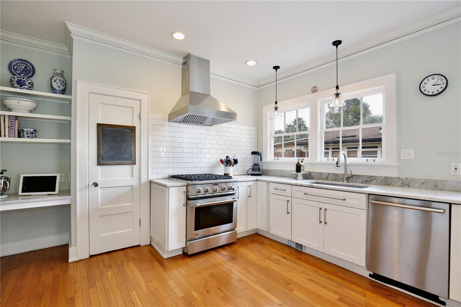 Image 13 of 61 For 918 Palmetto Avenue