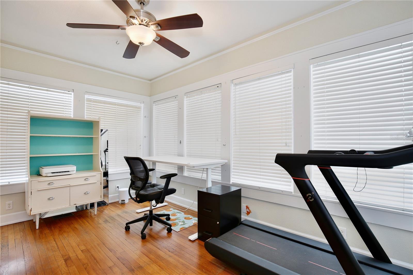 Image 20 of 61 For 918 Palmetto Avenue