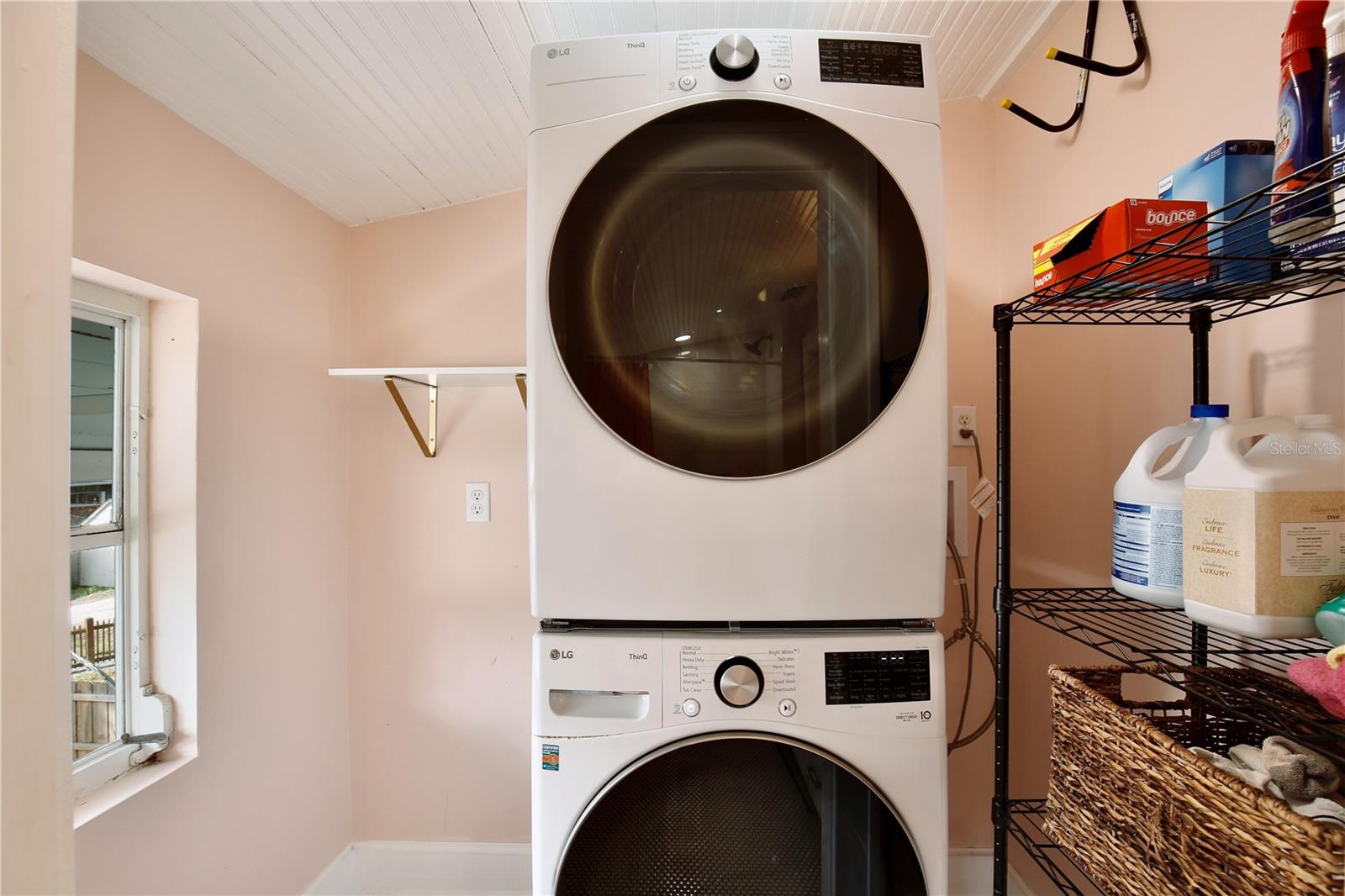 Image 49 of 61 For 918 Palmetto Avenue