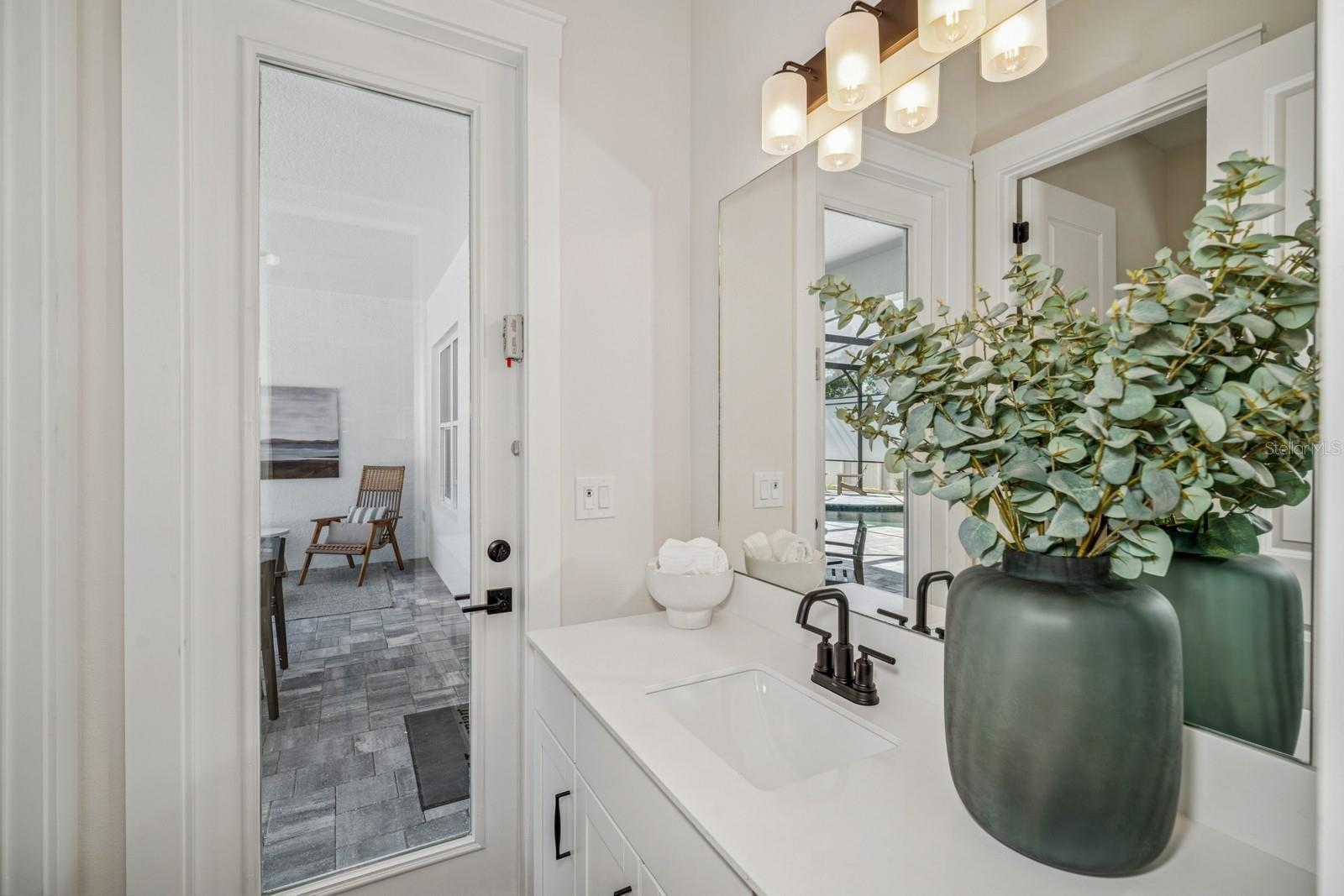 Image 24 of 25 For 1446 Violet Oak Court 8