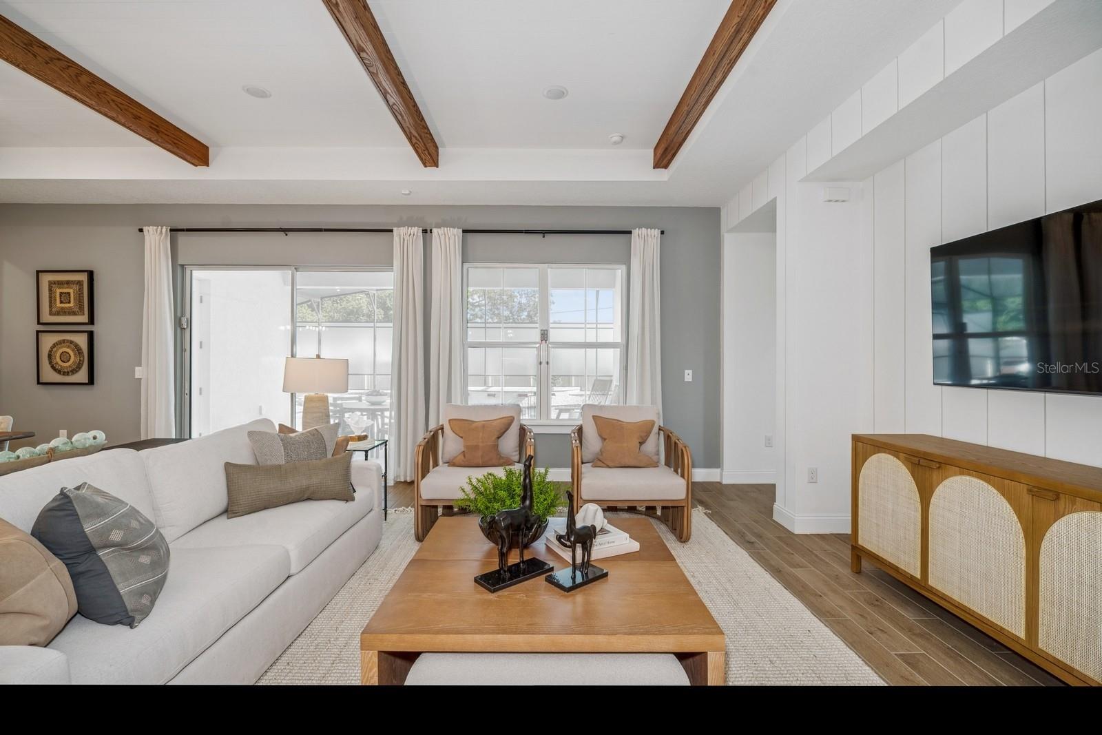 Image 7 of 25 For 1446 Violet Oak Court 8