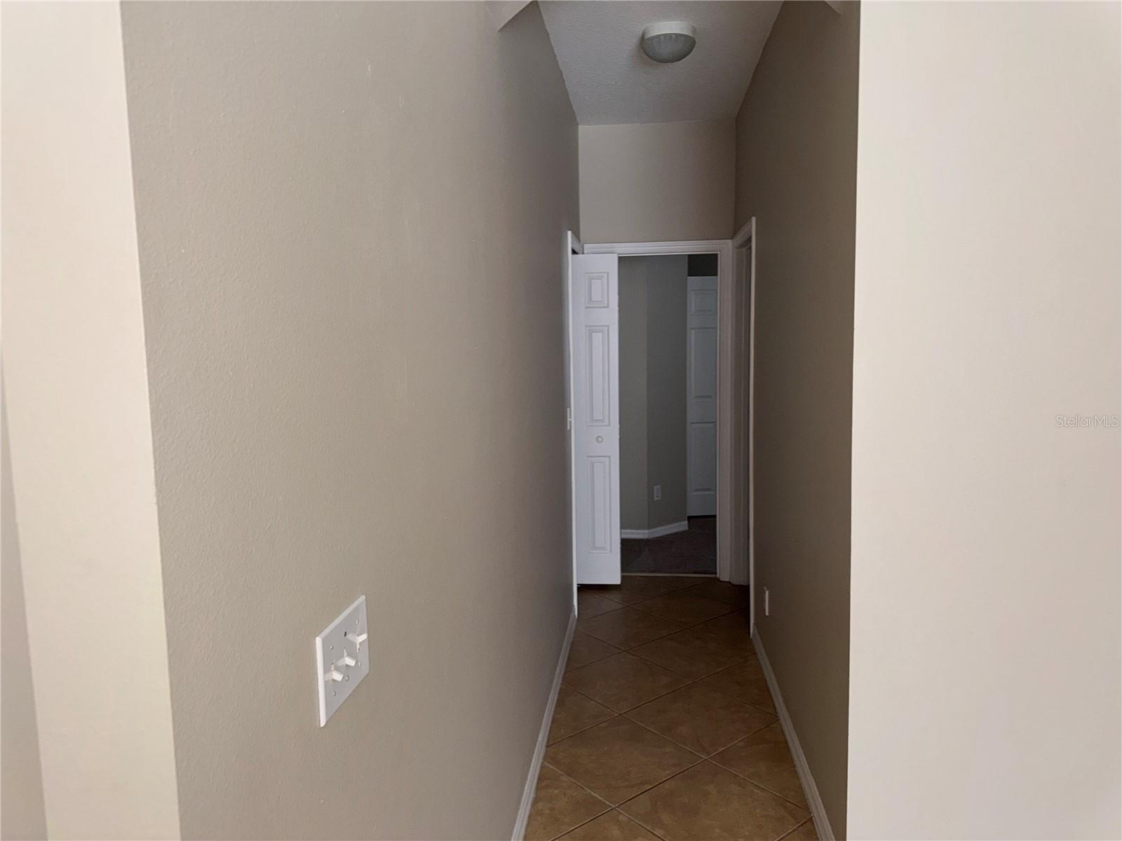 Image 18 of 42 For 2256 Cypress Trace Circle