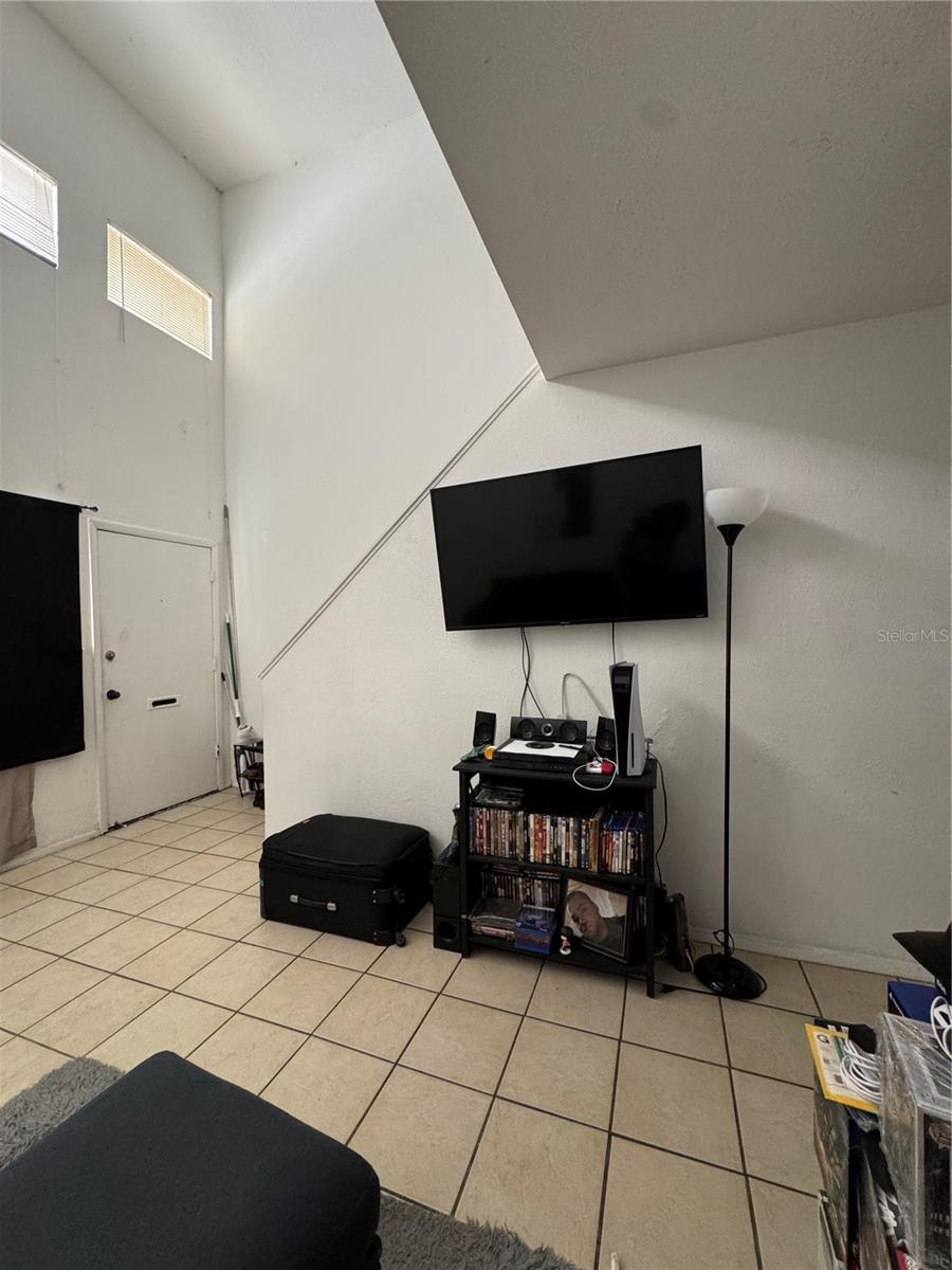 Image 7 of 34 For 3990 Crayrich Circle Ge