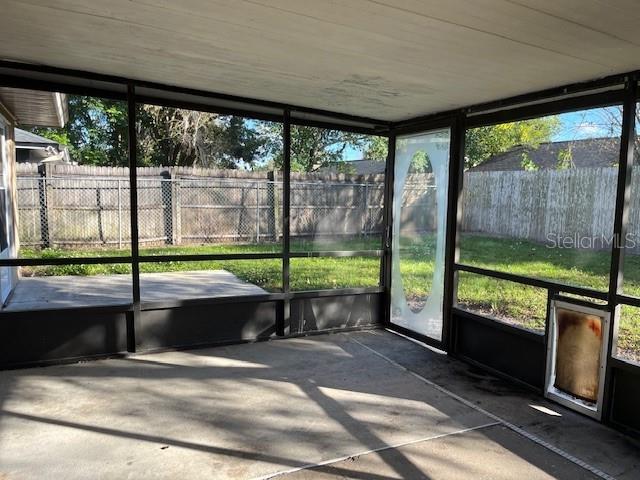 Image 14 of 33 For 325 Redwing Way