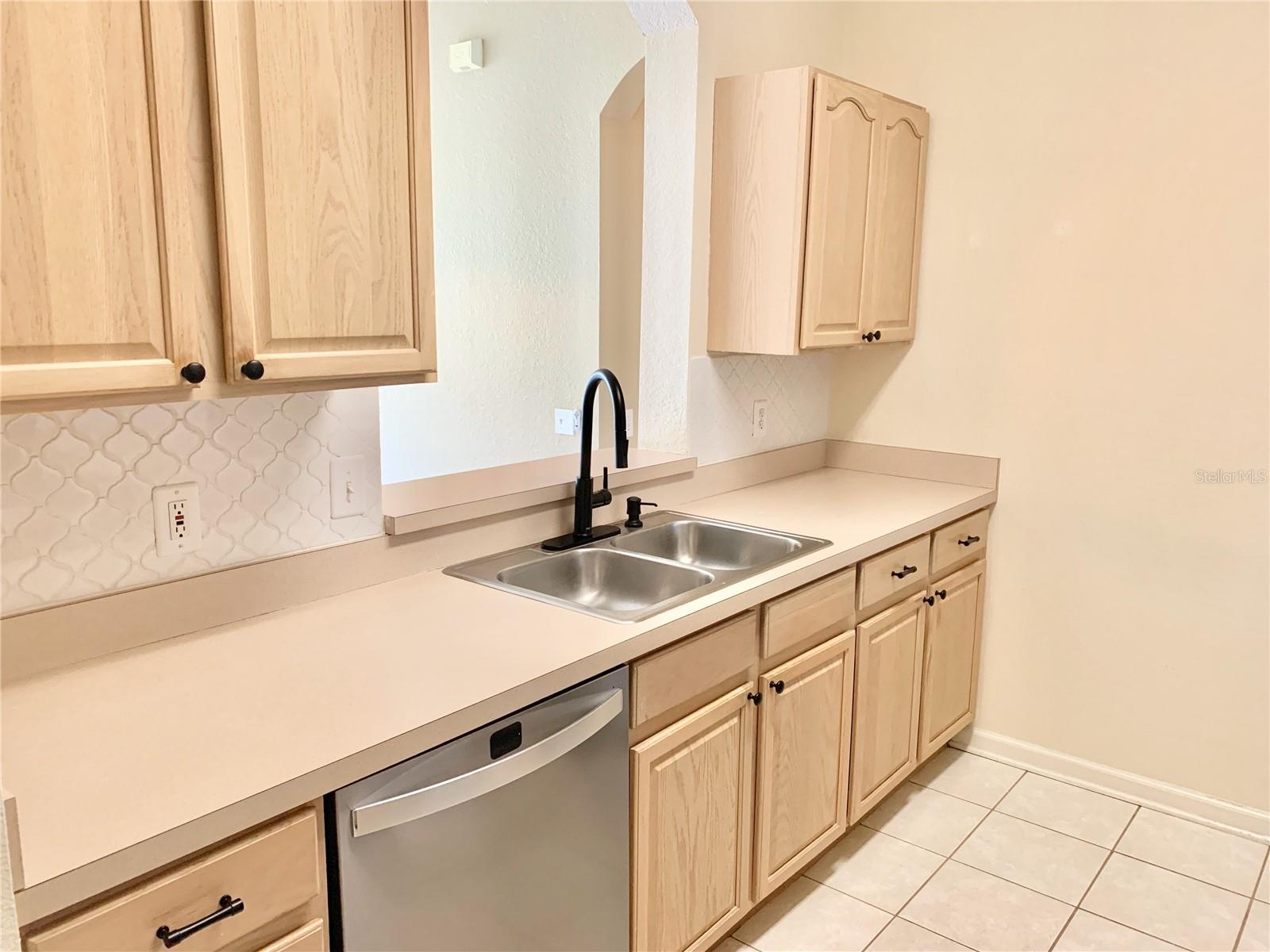 Image 13 of 27 For 1212 Hiawassee Road 535