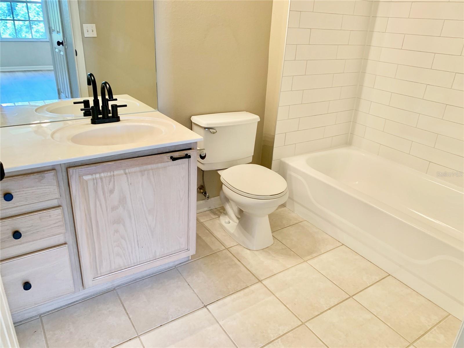 Image 18 of 27 For 1212 Hiawassee Road 535