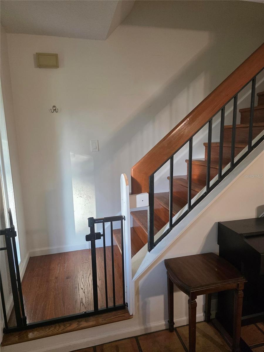 Image 13 of 25 For 1007 Raintree Lane