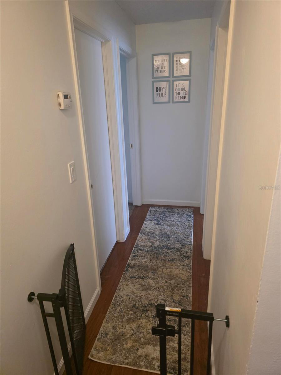 Image 15 of 25 For 1007 Raintree Lane