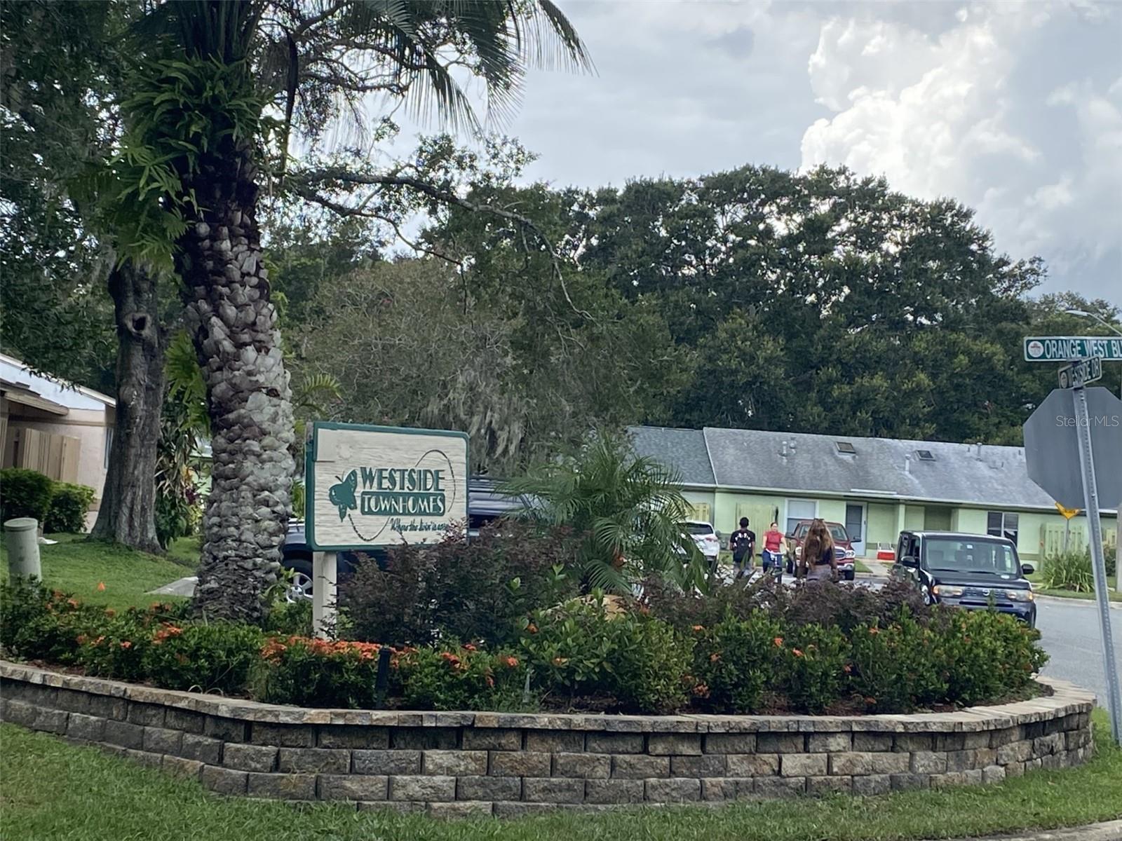 Image 2 of 14 For 1311 Azalea Way