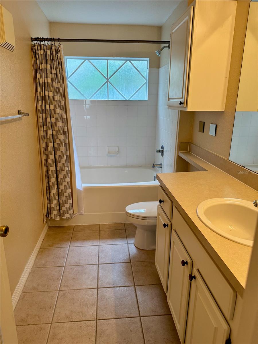 Image 10 of 10 For 1825 Shadow View Circle 1825