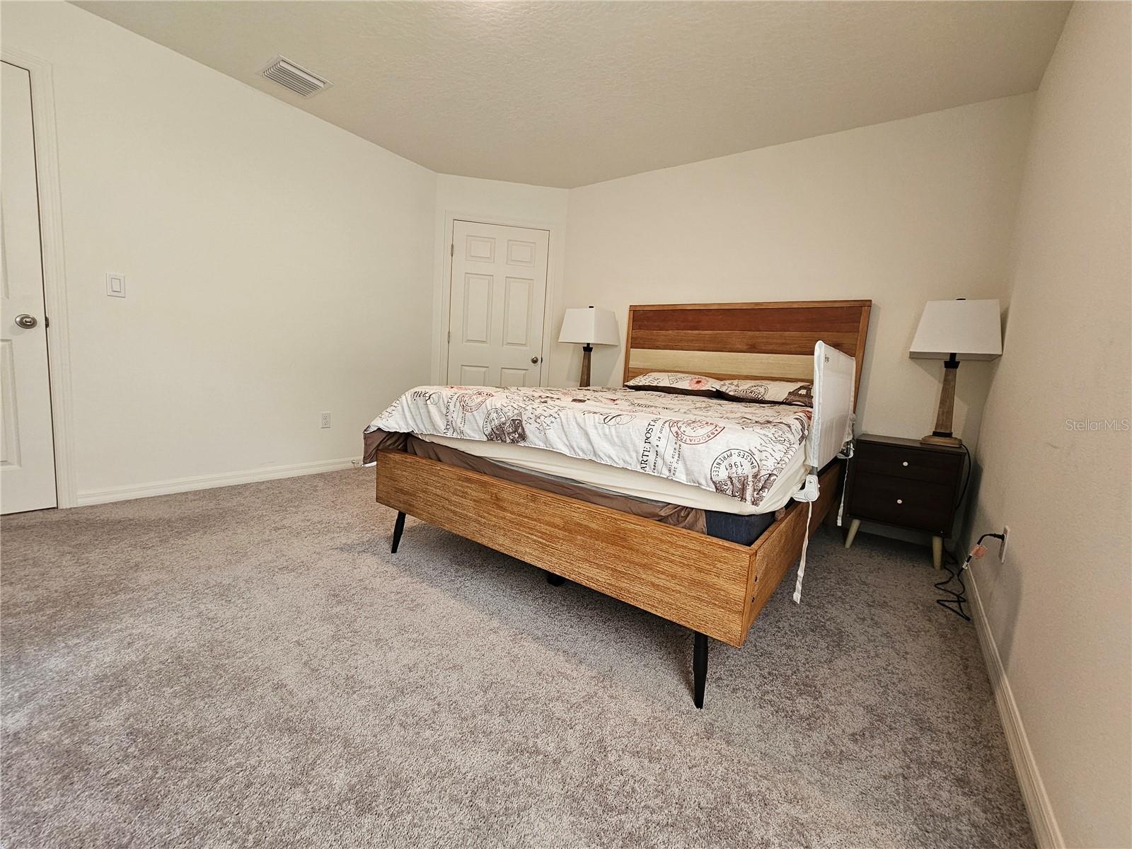 Image 17 of 24 For 32 Ramrock Lane