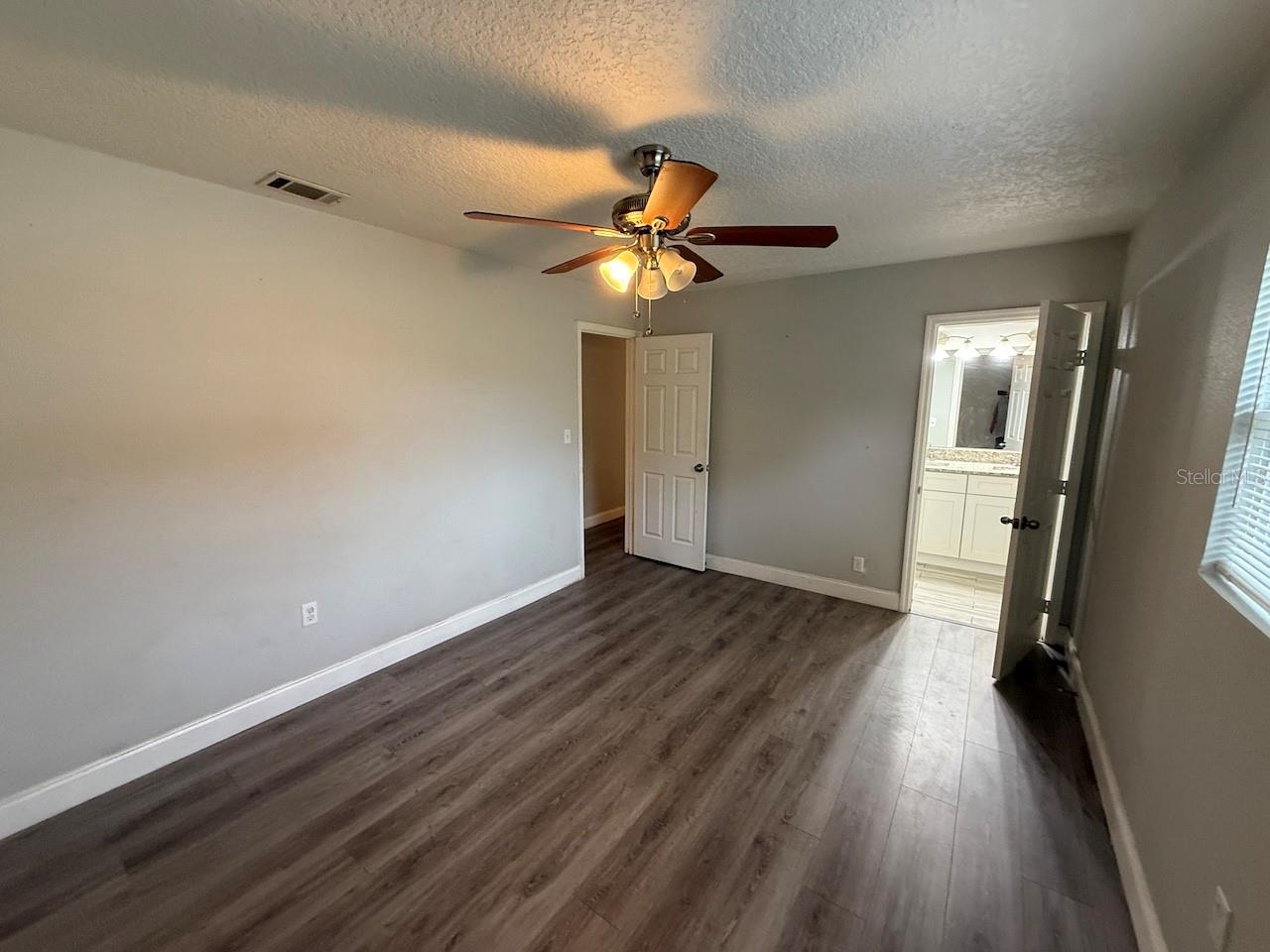 Image 11 of 25 For 301 Lesesne Street