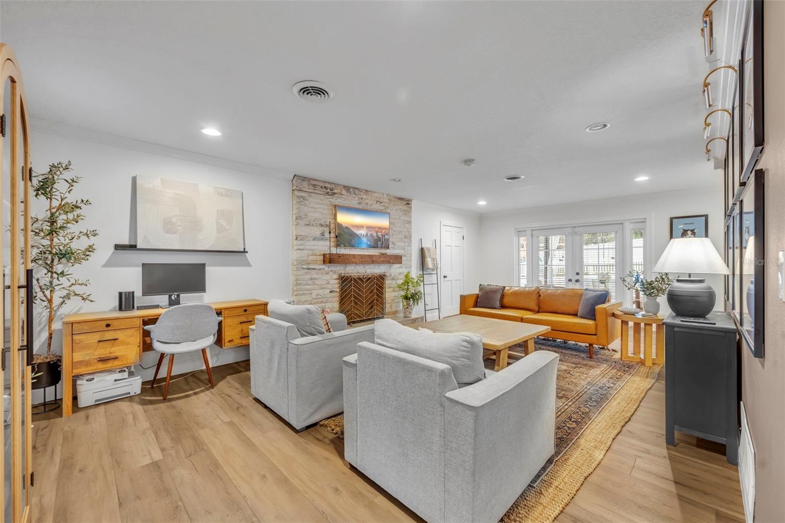 Image 18 of 67 For 180 Spring Lake Hills Drive