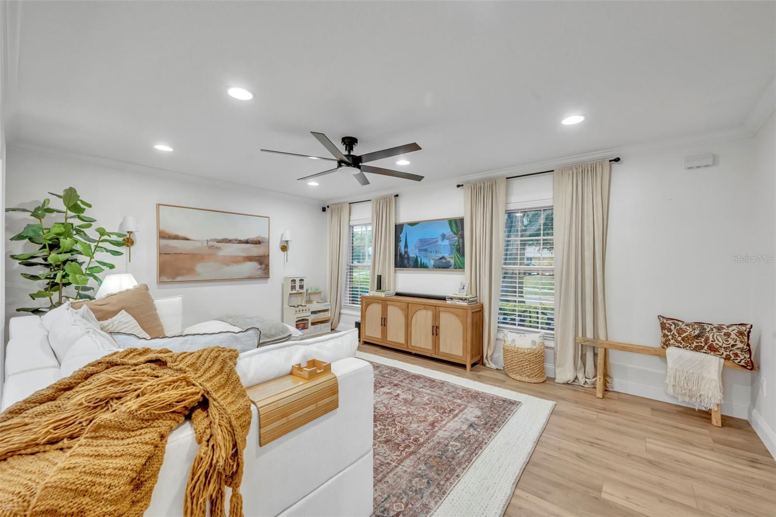 Image 7 of 67 For 180 Spring Lake Hills Drive