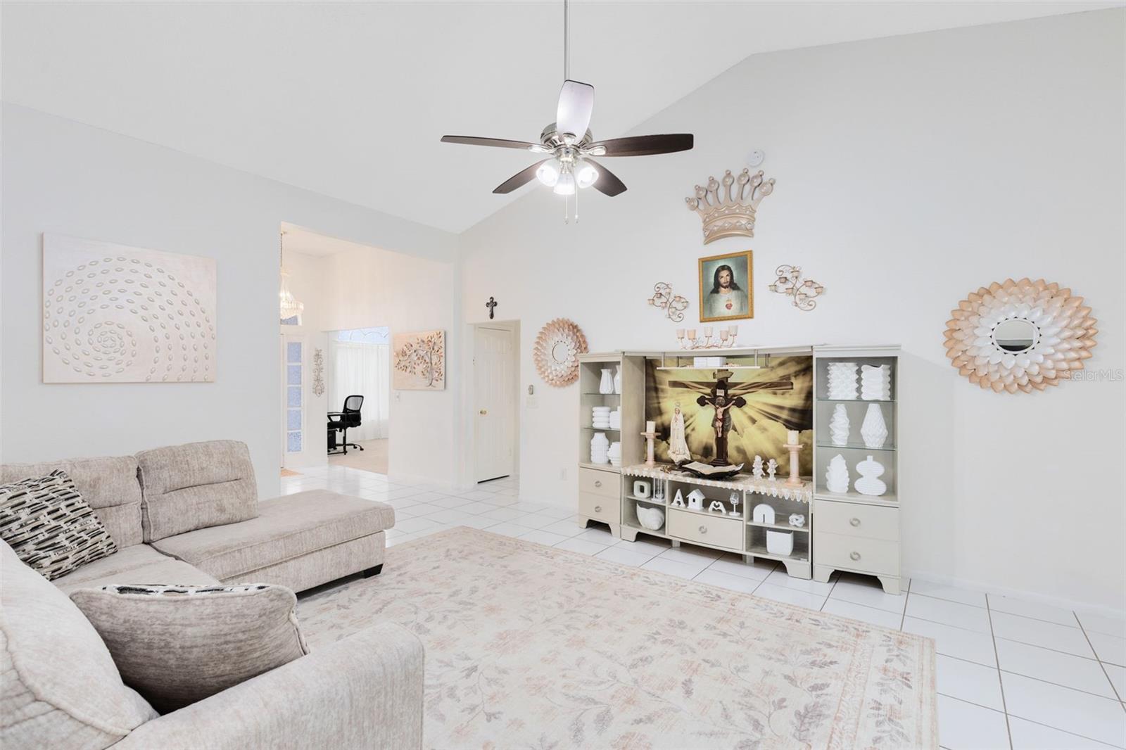 Image 11 of 38 For 2646 Rolling Broak Drive