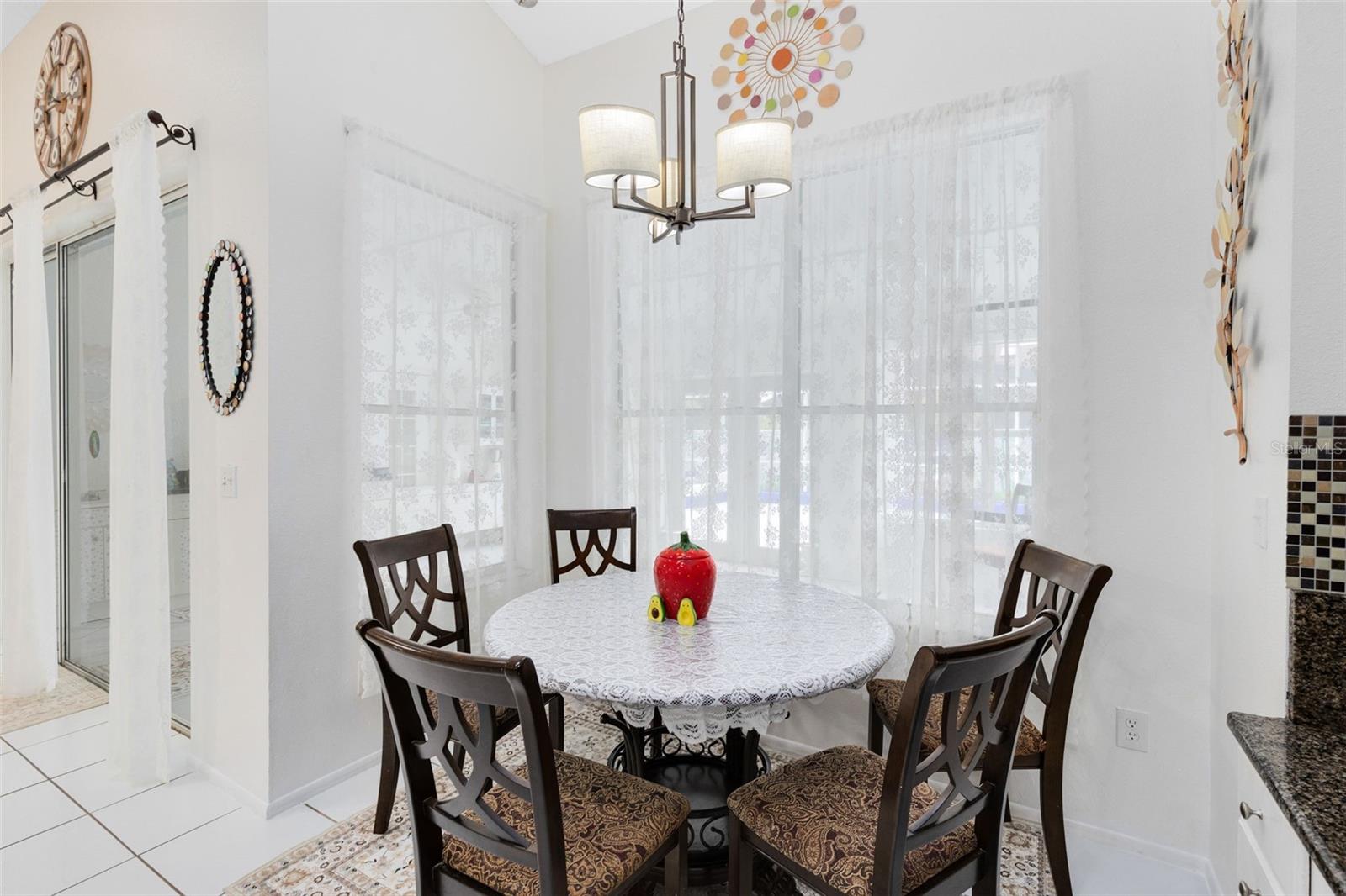 Image 15 of 38 For 2646 Rolling Broak Drive