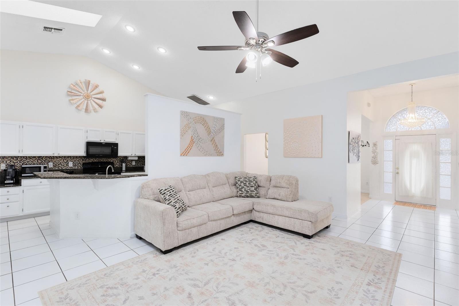 Image 4 of 38 For 2646 Rolling Broak Drive