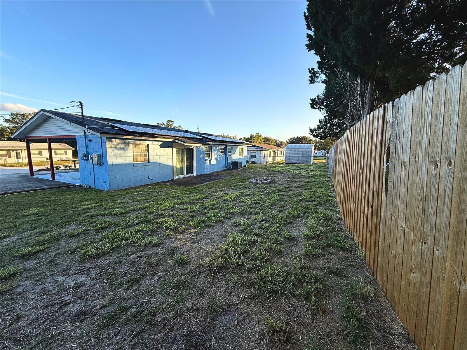 Image 25 of 27 For 926 Everett Street