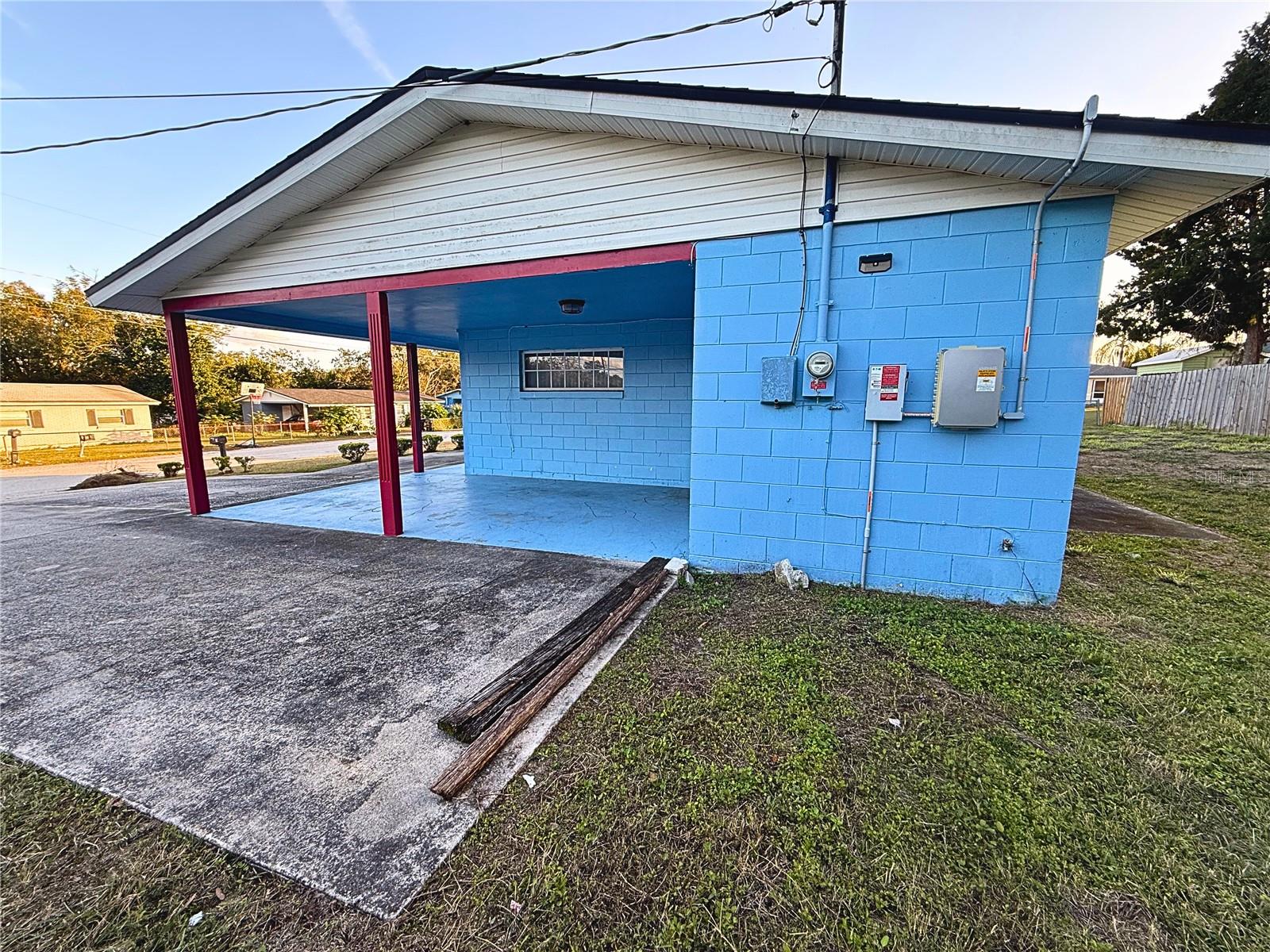 Image 27 of 27 For 926 Everett Street