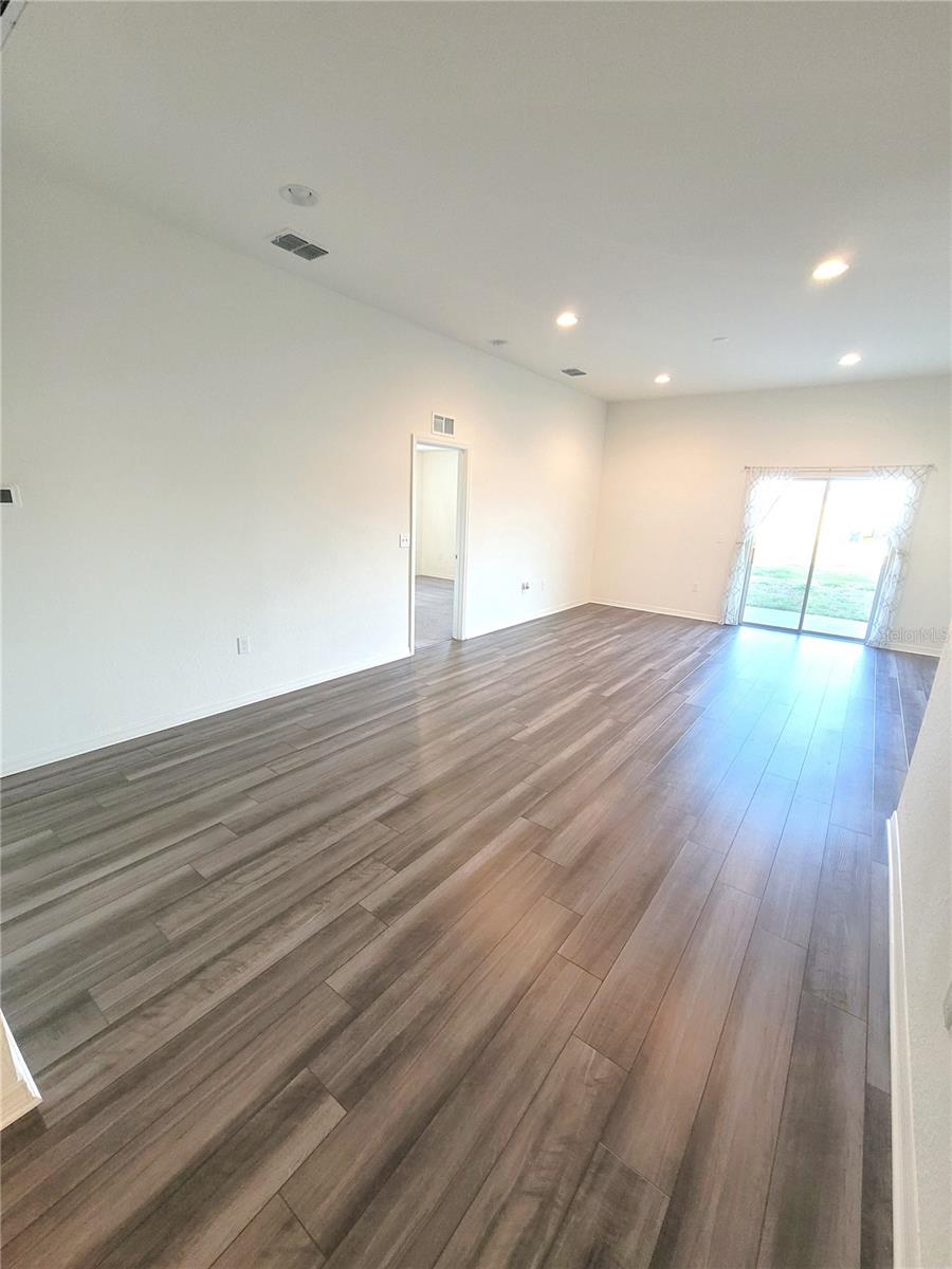 Image 9 of 31 For 281 Arbuthnot Street