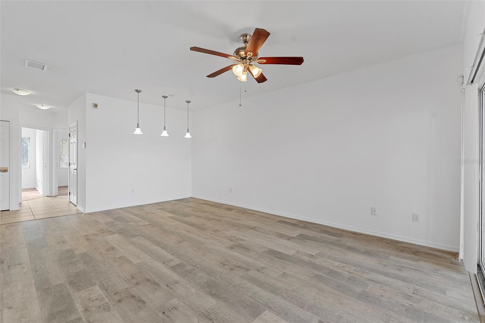 Image 13 of 27 For 495 Las Cortes Lane 201