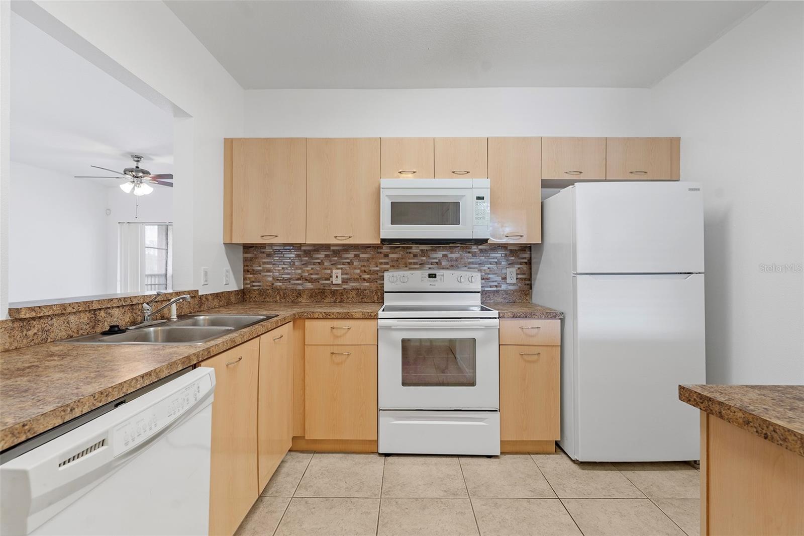 Image 9 of 27 For 495 Las Cortes Lane 201