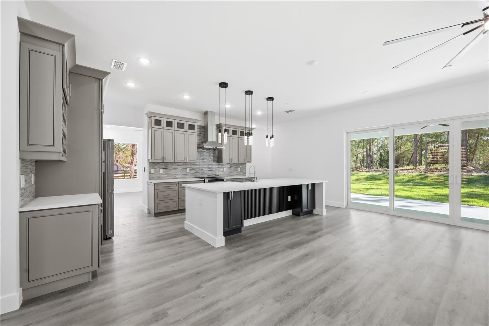 Image 17 of 57 For 1349 Cr 243 A