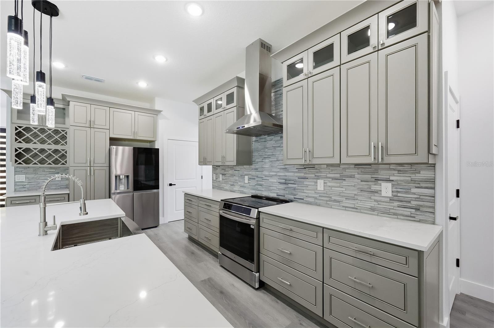 Image 22 of 57 For 1349 Cr 243 A