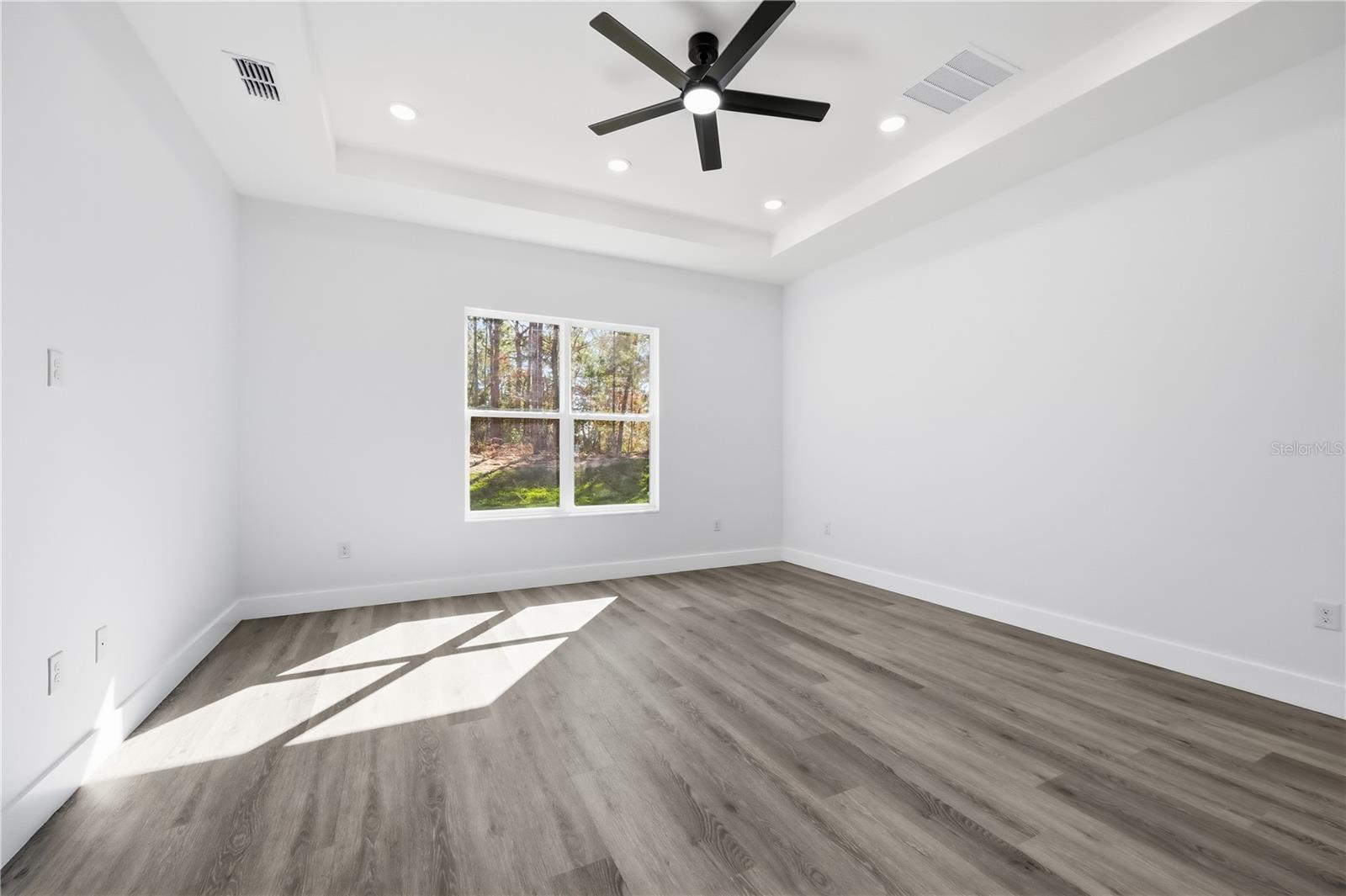 Image 31 of 57 For 1349 Cr 243 A