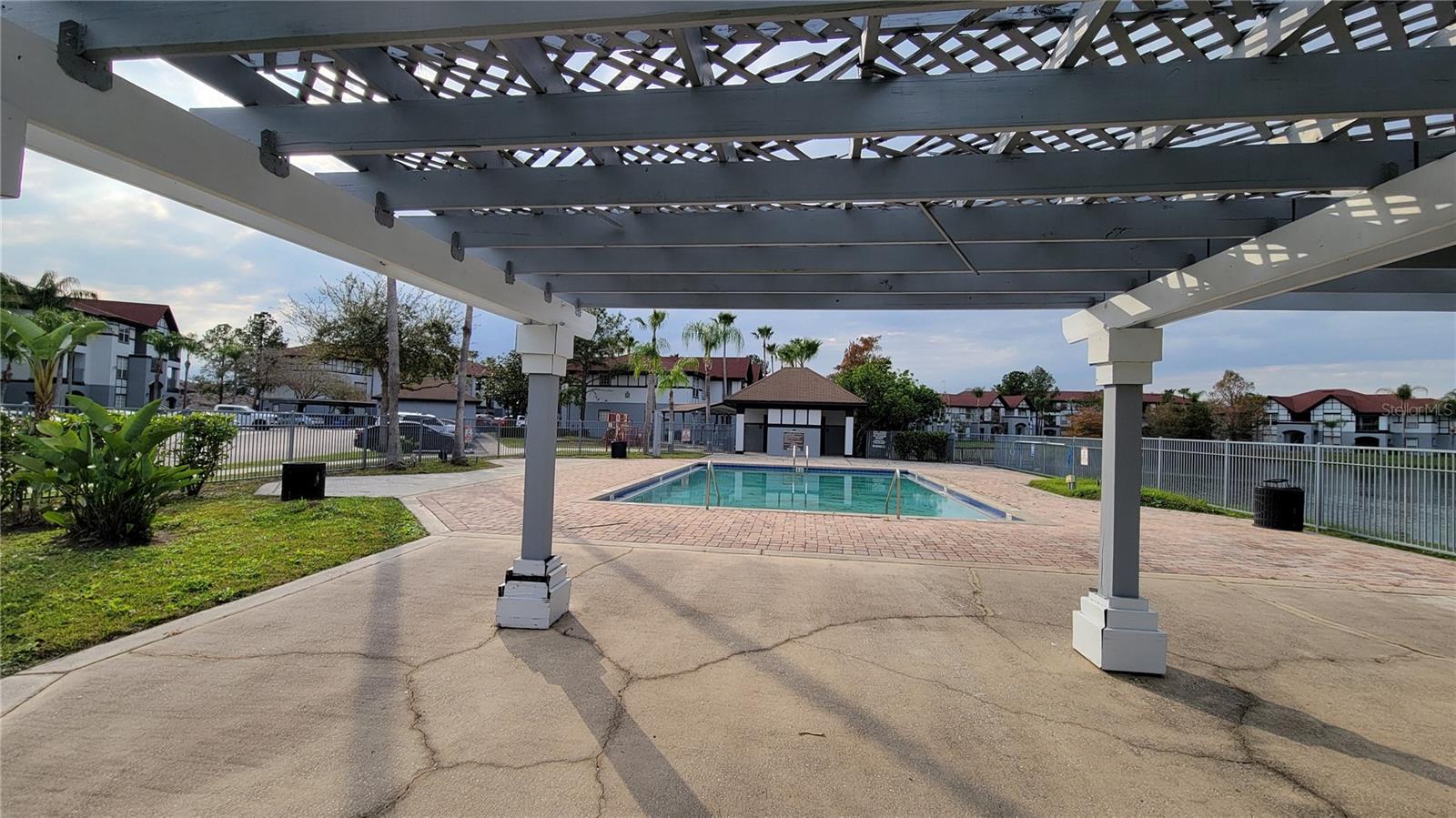 Image 32 of 43 For 5513 P G A Boulevard 4821