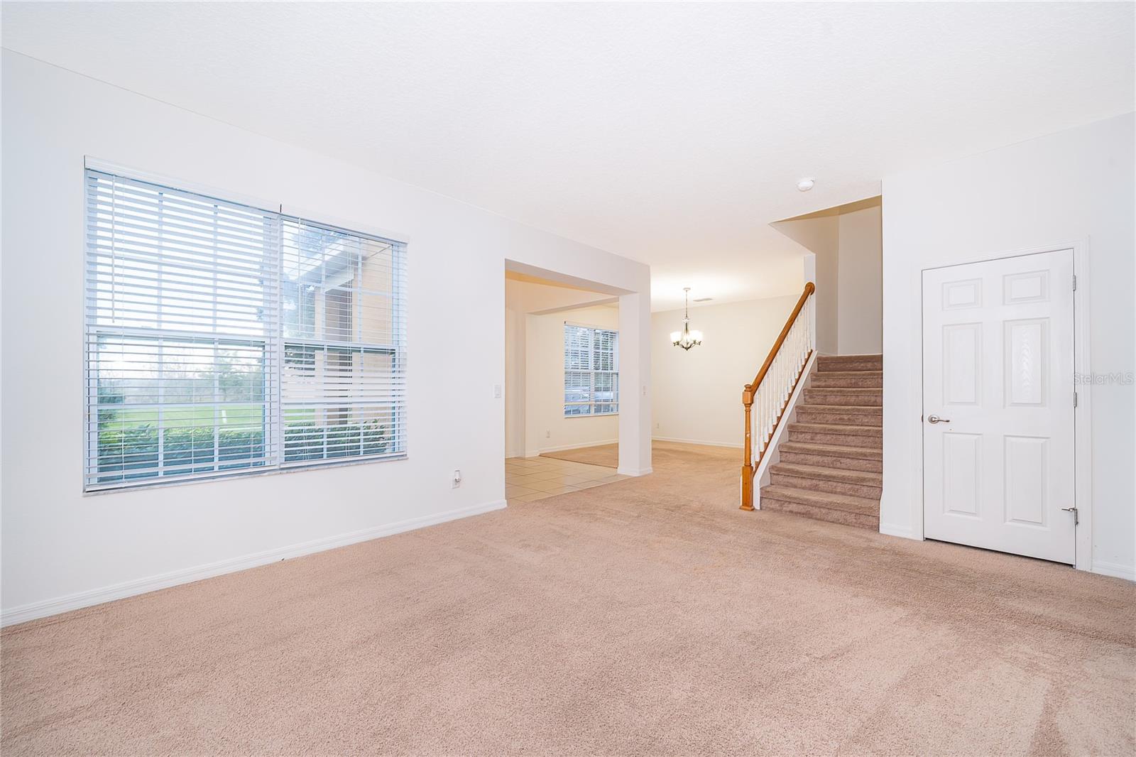 Image 13 of 42 For 891 Cavan Drive