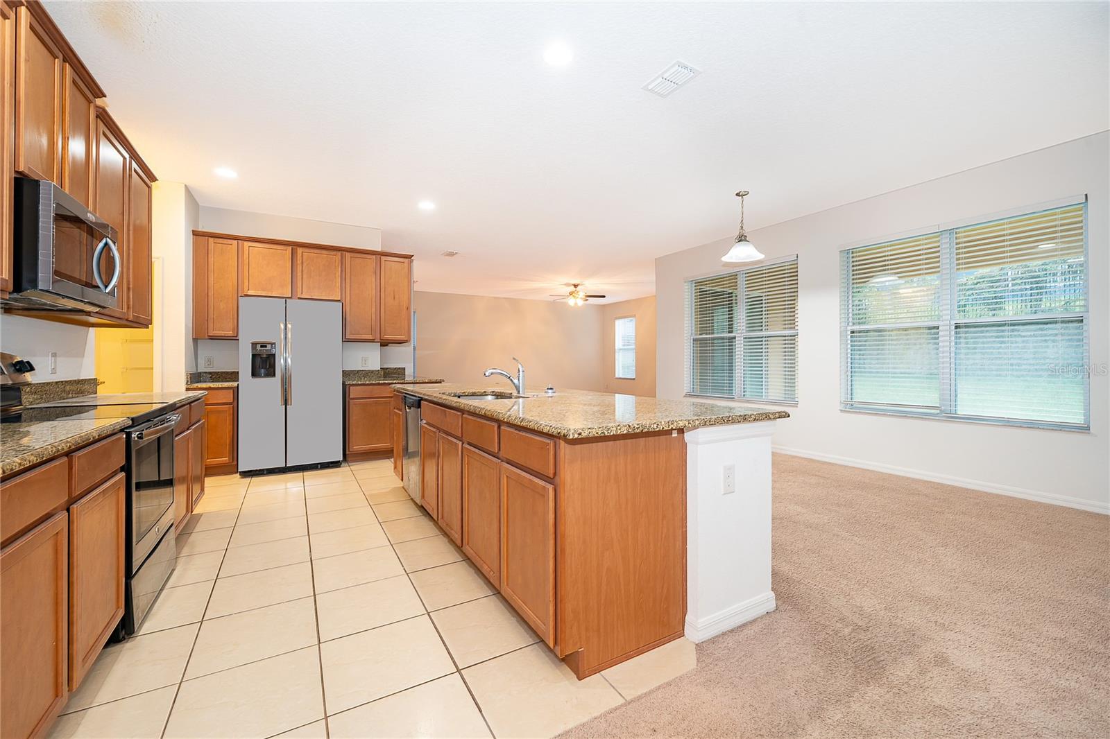 Image 16 of 42 For 891 Cavan Drive